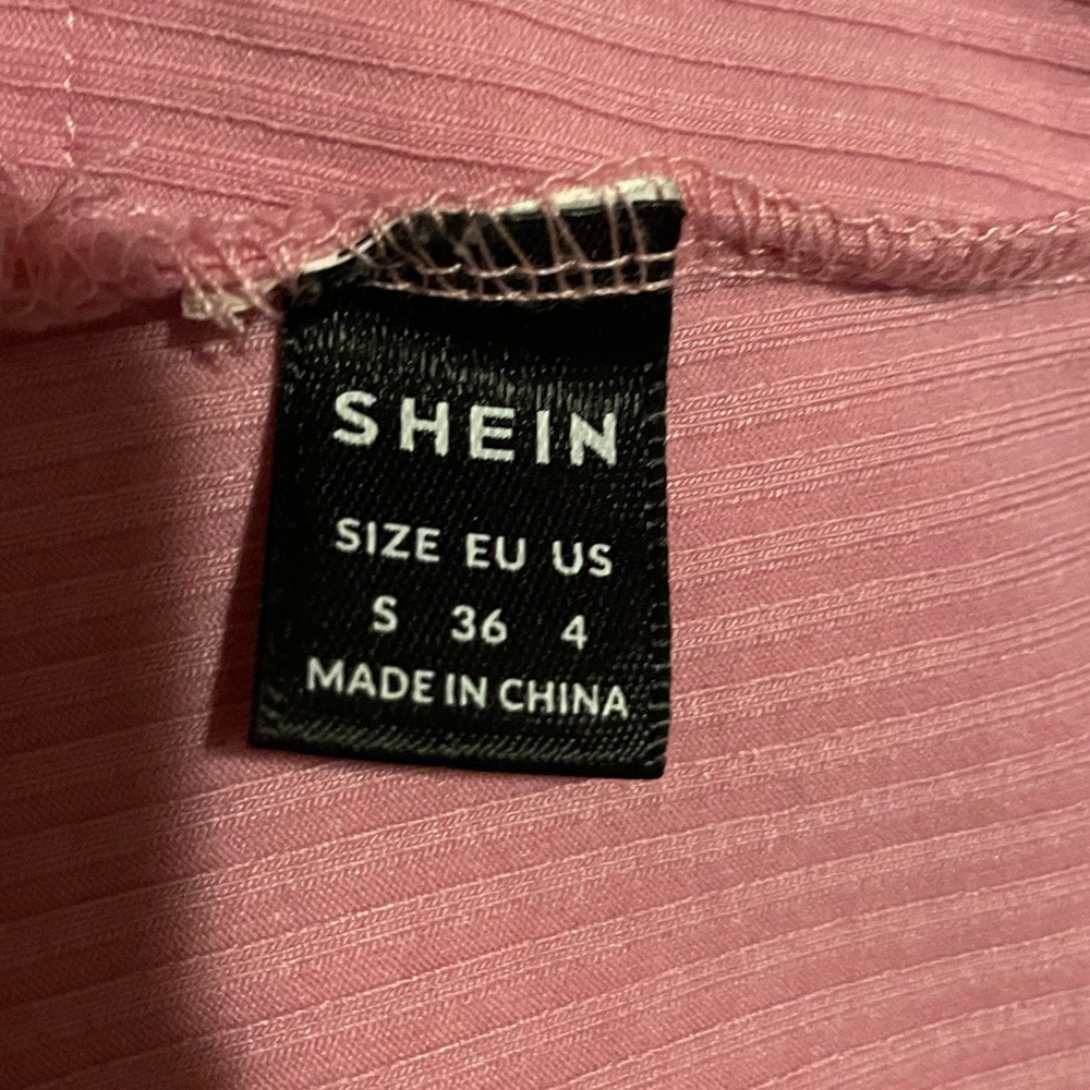 Crop top Tank - Picture 2 of 2